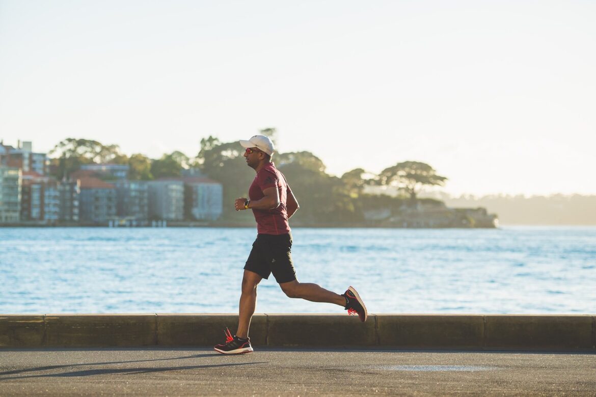 Cardio à jeun : devriez-vous l’essayer pour perdre de la graisse ?