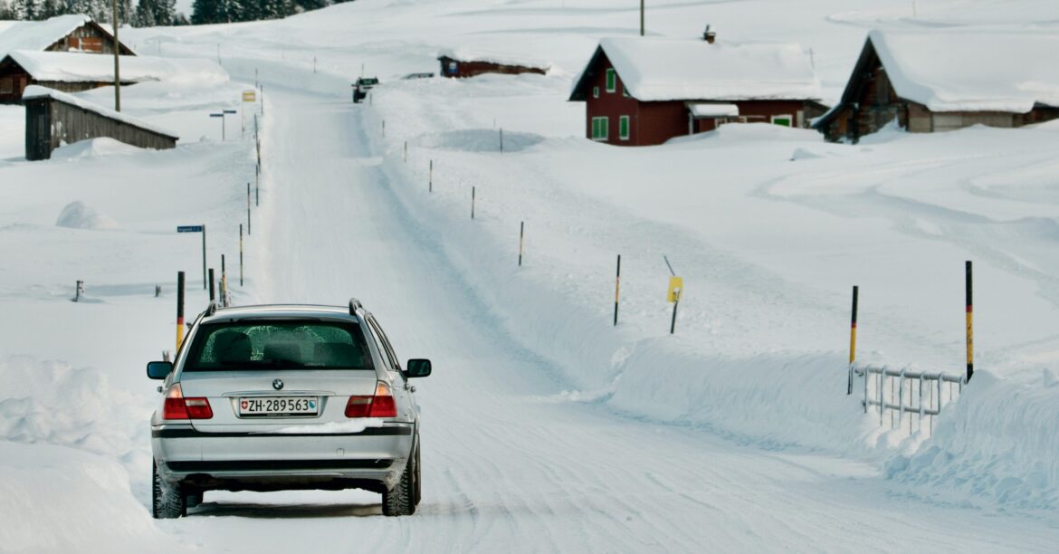 Que transporter dans la voiture en hiver ?