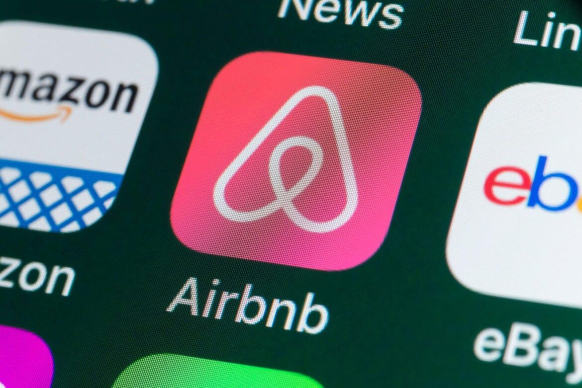 Les hôtels sont en réalité moins chers que les locations de vacances Airbnb et Vrbo, selon un nouveau rapport